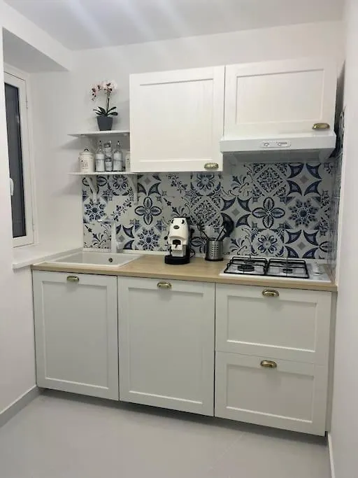 Dimora Dei Cartari Apartment Palermo 0*,  Italy